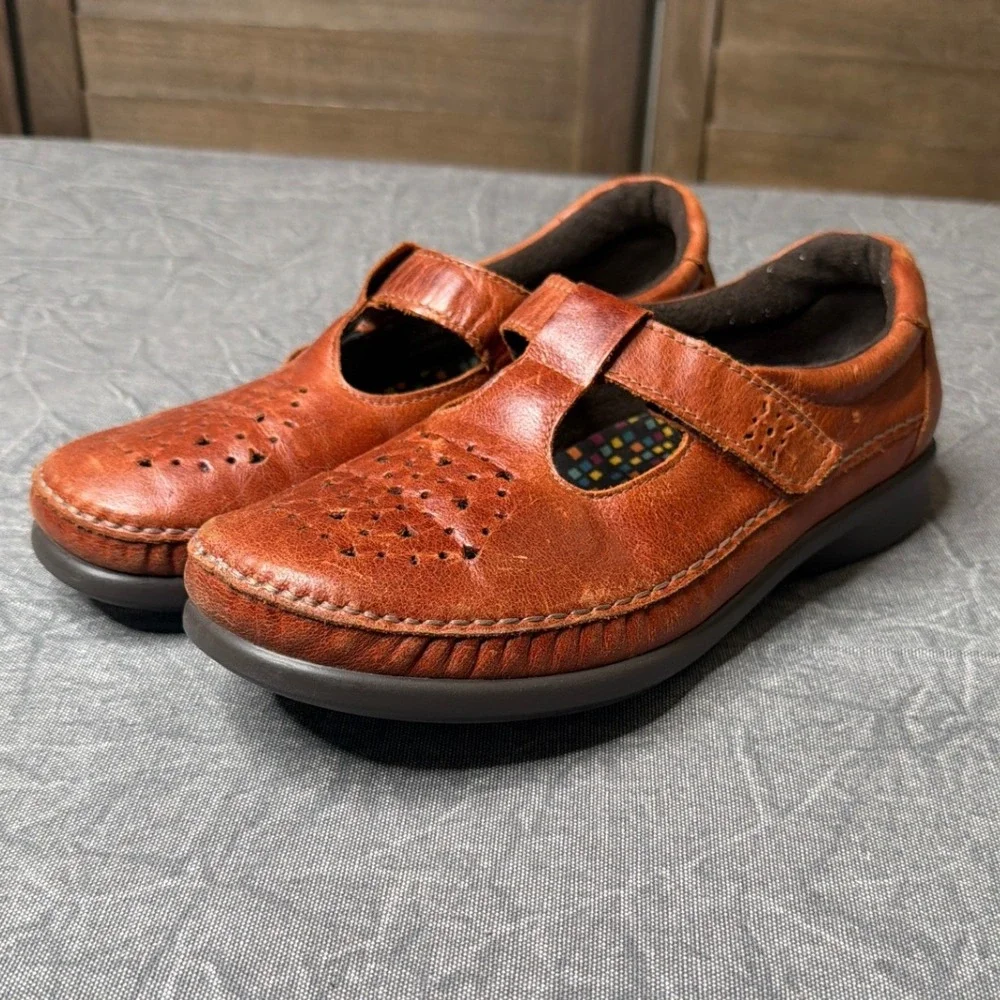 SAS Mary Jane Flats Womens 9W Roamer Brown Leather Perforated T-Strap Comfort